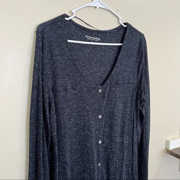 Soft Surroundings button front high low hem scoop neck tunic top navy - Picture 2 of 10